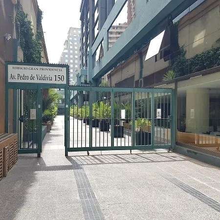 Monoambiente Amoblado con Estac y Bodega Metro P Valdivia - Imagen 5