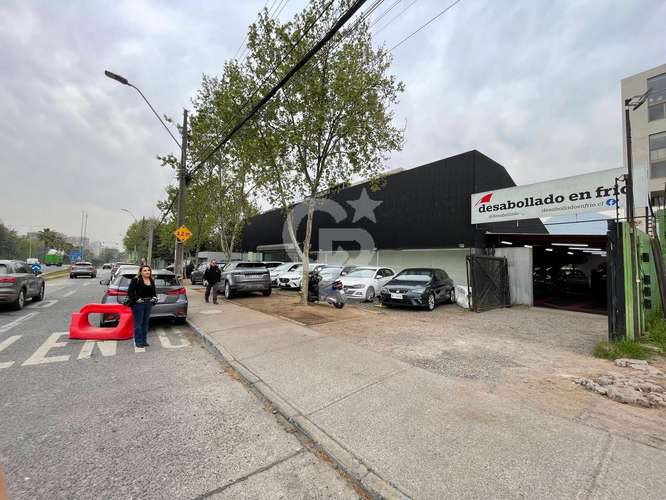 Gran Local Comercial Pdte. Kennedy con Alto Las Condes - Imagen 2