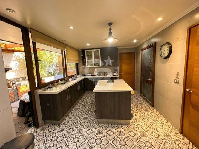 Venta arriendo moderna casa con patio y rooftop vista CBG - Imagen 7