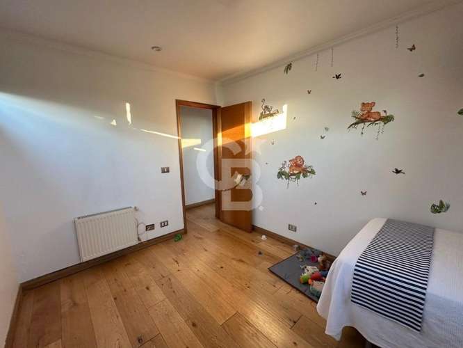Venta arriendo moderna casa con patio y rooftop vista CBG - Imagen 13