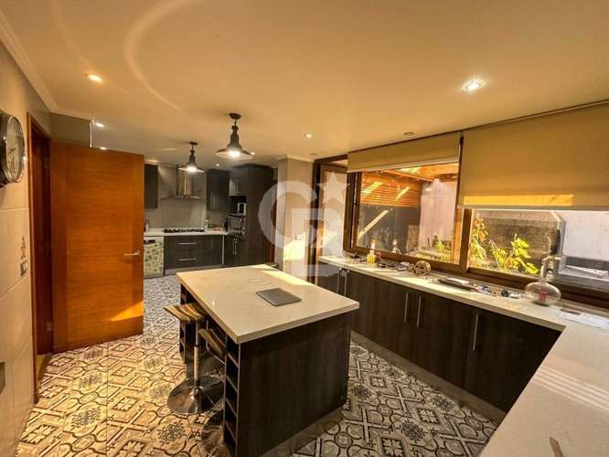 Venta arriendo moderna casa con patio y rooftop vista CBG - Imagen 8
