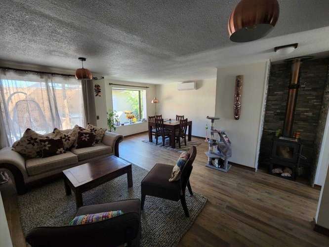 Excelente Casa de 3 dormitorios y 2 baños. (186355)