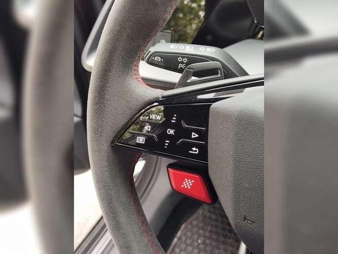 AUDI RS3 2025