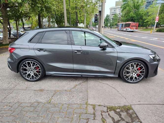 AUDI RS3 2025