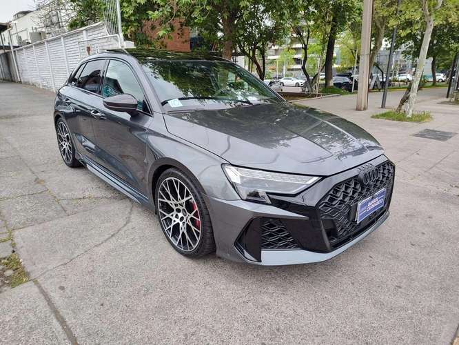 AUDI RS3 2025