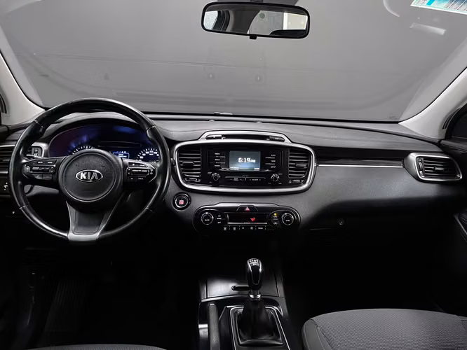 HYUNDAI VENUE QX VALUE MT 1.6 - Imagen 17