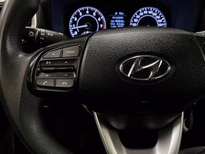 HYUNDAI VENUE QX VALUE MT 1.6 - Imagen 12