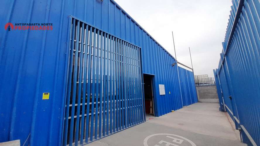SE VENDE GALPON INDUSTRIAL SECTOR NORTE