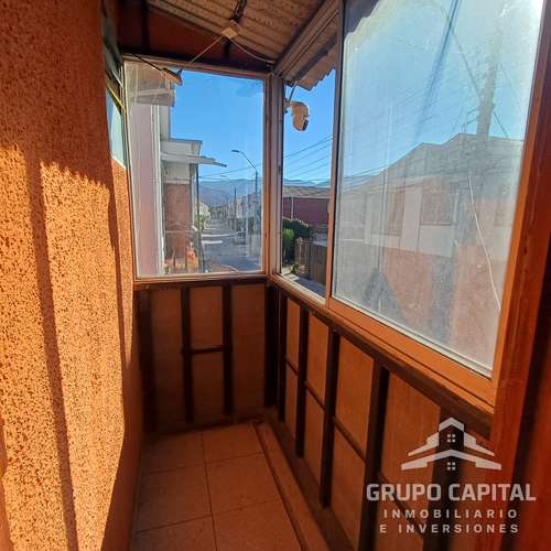 Se Vende Amplia Casa con Excelente Ubicación en La Cruz