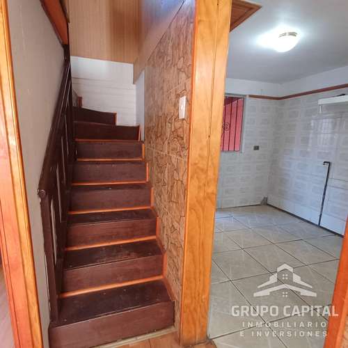 Se Vende Amplia Casa con Excelente Ubicación en La Cruz
