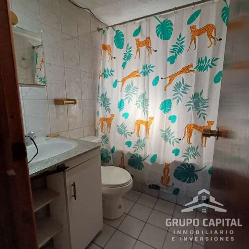 Se Vende Amplia Casa con Excelente Ubicación en La Cruz