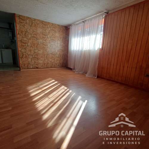 Se Vende Amplia Casa con Excelente Ubicación en La Cruz