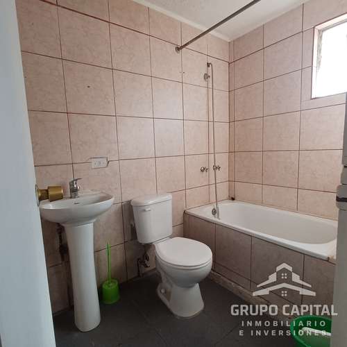 Se Vende Amplia Casa con Excelente Ubicación en La Cruz