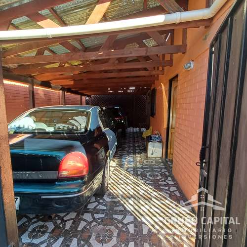 Se Vende Amplia Casa con Excelente Ubicación en La Cruz
