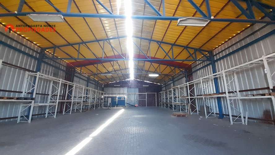 ARRIENDO GALPON DE 500 MTS2