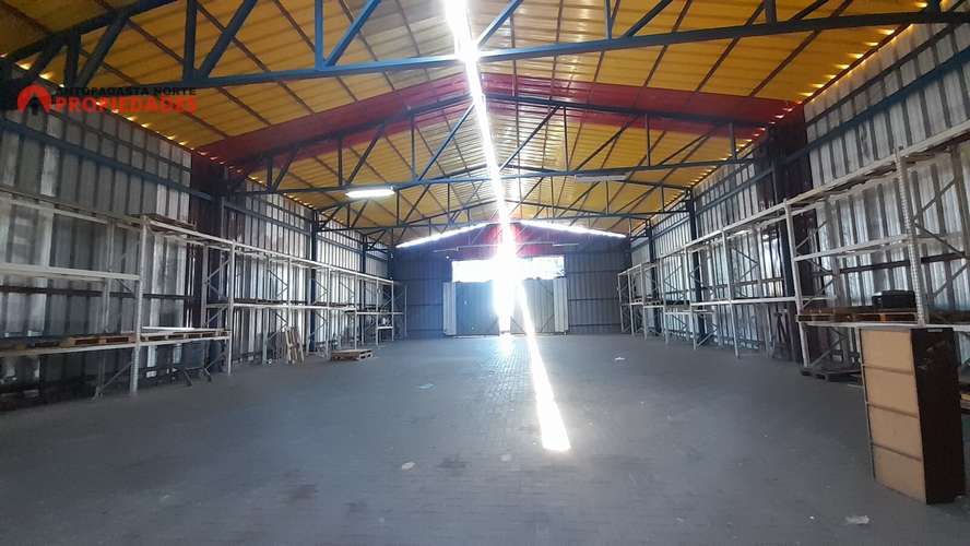 ARRIENDO GALPON DE 500 MTS2