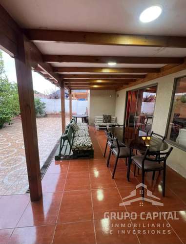 Amplia Casa en Condominio de La Cruz