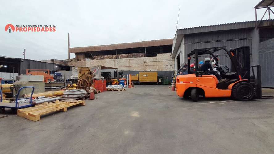 ARRIENDO DE GALPON 700 MTS2