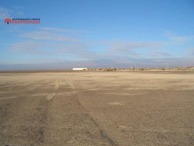 VENTA DE TERRENOS — SECTOR NUEVA CALIFORNIA, POZO ALMONTE