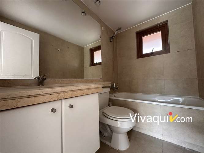 Casa en arriendo de 6 dorm. en Peñalolén - Imagen 8