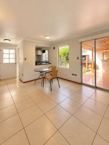 EN VENTA CASA EN EXCLUSIVO SECTOR DE LAS PIRCAS (186363)