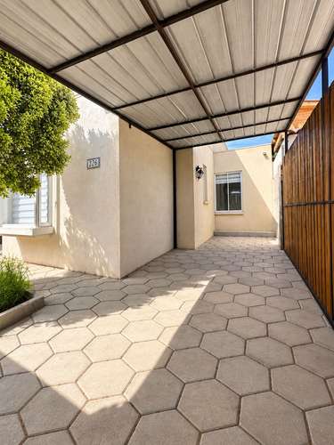EN VENTA CASA EN EXCLUSIVO SECTOR DE LAS PIRCAS (186363)