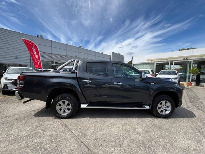 MITSUBISHI L200 2.4 TD KATANA CR MT 4X2 DIESEL - Imagen 6