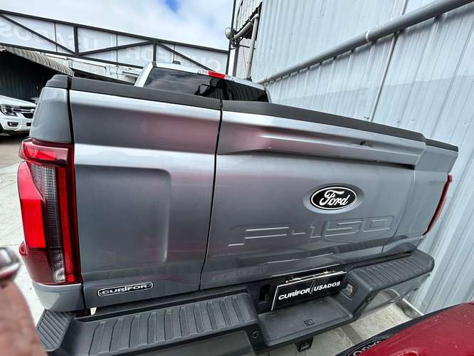 FORD F-150 LARIAT BLACK 4X4 5.0 AUT - Imagen 5