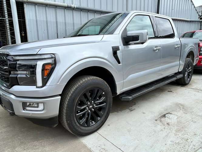 FORD F-150 LARIAT BLACK 4X4 5.0 AUT
