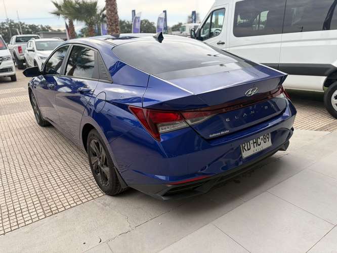 HYUNDAI ELANTRA 1.6 CN7 MT - Imagen 4