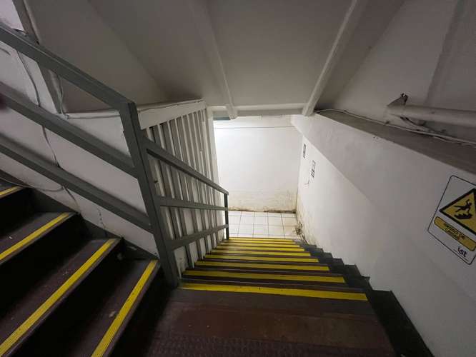 Arriendo amplio local comercial en pleno centro