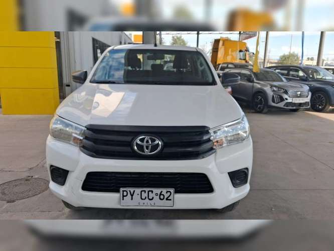 TOYOTA HILUX 2021 - Imagen 2
