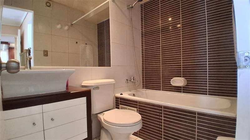 Departamento en arriendo de 2 dorm 2 baños. Sta. Isabel - Imagen 51