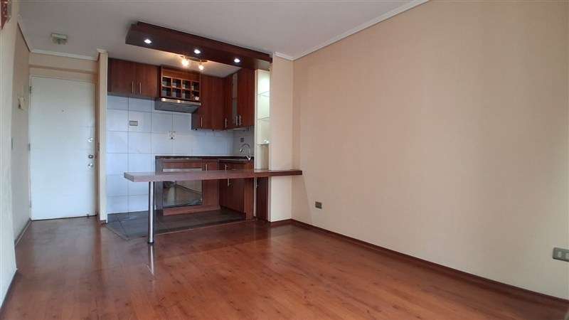 Departamento en arriendo de 2 dorm 2 baños. Sta. Isabel - Imagen 15