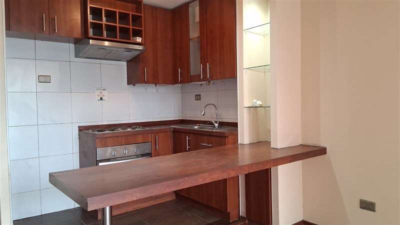 Departamento en arriendo de 2 dorm 2 baños. Sta. Isabel - Imagen 5