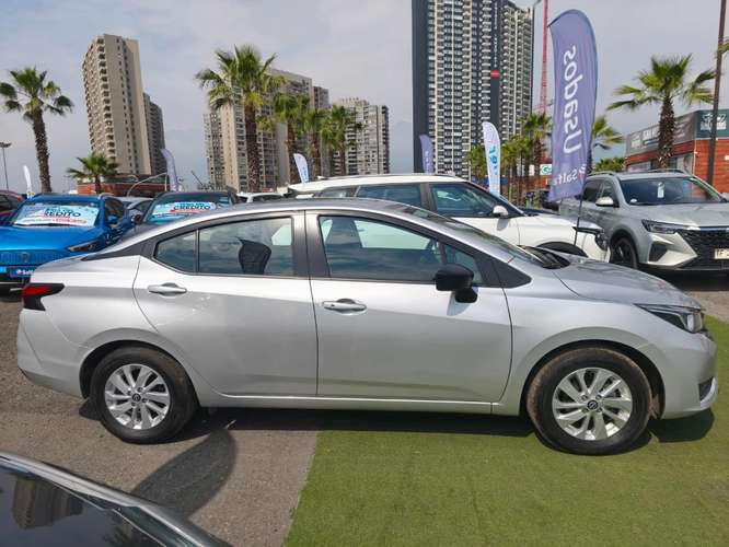 Nissan Versa 1.6 SENSE 4X2 MT 4P 2025 - Imagen 4