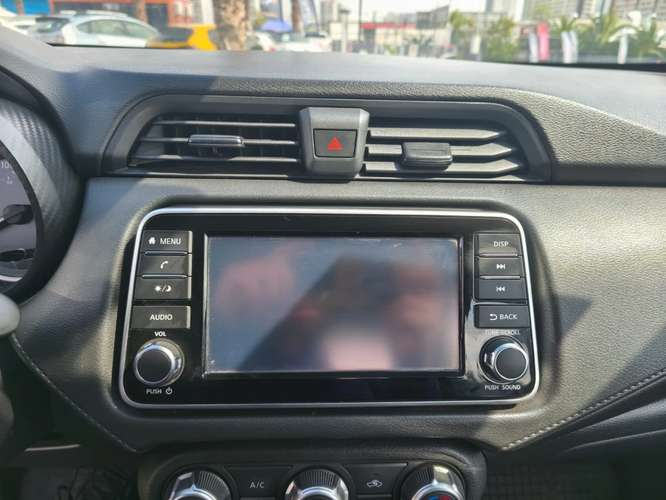 Nissan Versa 1.6 SENSE 4X2 MT 4P 2025 - Imagen 14