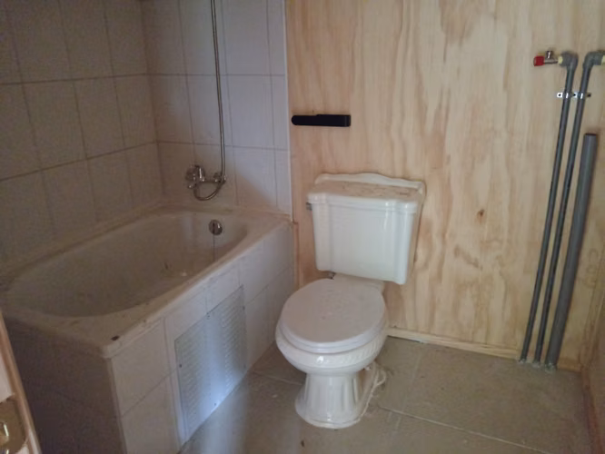 Propiedad INTERIOR 2 dormitorios, 1 baño. Cerca de AV. FREI - Imagen 7
