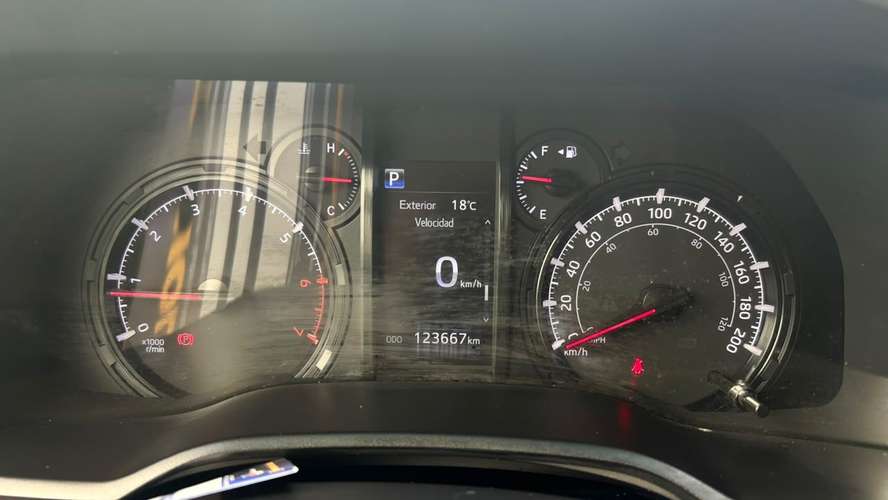 Toyota 4Runner SR5 4x2 4.0 AUT (2022)