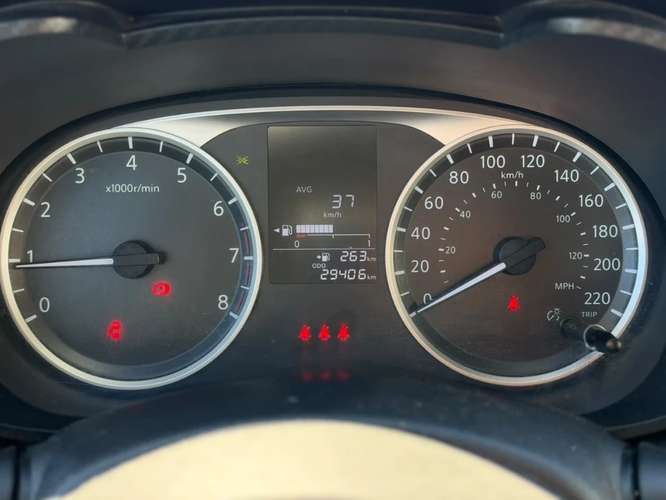 Nissan Versa 1.6 SENSE 4X2 MT 4P 2025 - Imagen 13