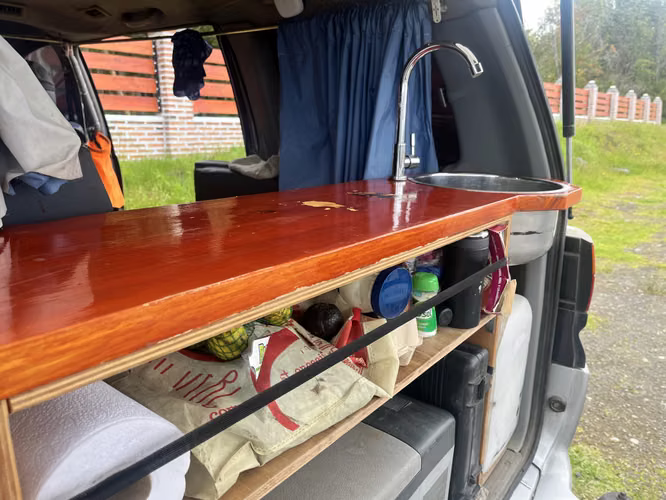 4x4 Overlander van - Mitsubishi Delica Space Gear, 1997