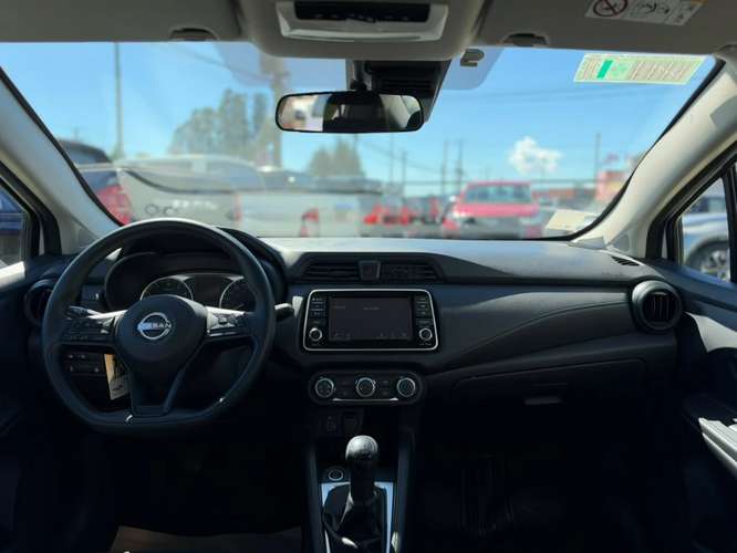 Nissan Versa 1.6 SENSE 4X2 MT 4P 2025 - Imagen 10