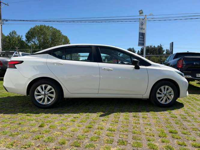 Nissan Versa 1.6 SENSE 4X2 MT 4P 2025 - Imagen 4
