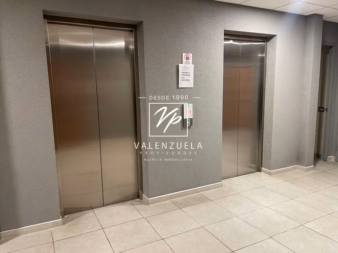 Moderno espacio de trabajo en Edificio Vanguardia - Imagen 7