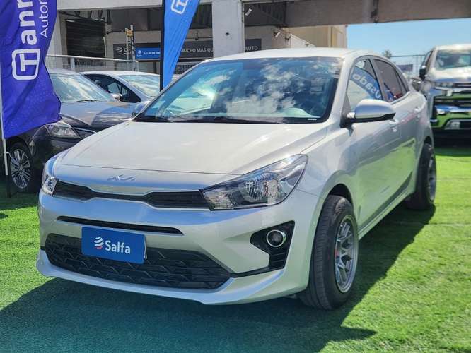 Kia Rio 4 1.4 EX RI FULL MT 2024
