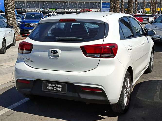 KIA RIO 5 2022 - Imagen 5