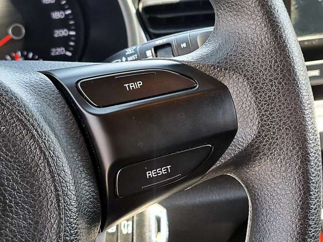 KIA RIO 5 2022 - Imagen 14