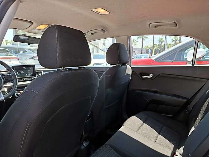 KIA RIO 5 2022 - Imagen 10