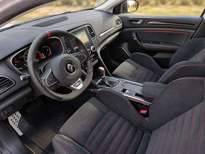 RENAULT MEGANE IV 2 RS TURBO AT - 2023 | 5036