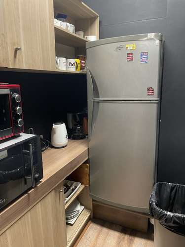 ARRIENDO OFICINA+BODEGA COLINA CENTRO COMERCIAL CON SEGURIDAD